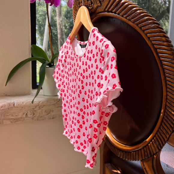Pink Short Sleeve Crop Top with Red Flowers - Picture 2 of 16